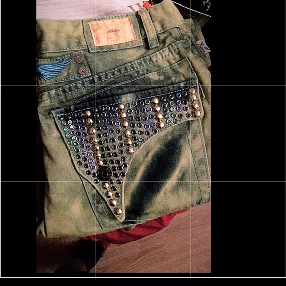 Bright Green Robins - Picture 2 of 2